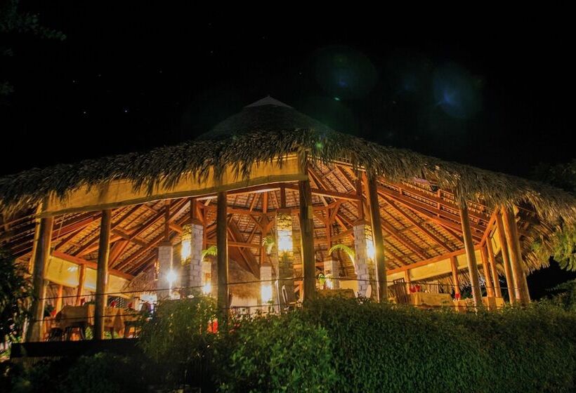 호텔 Loharano Lodge