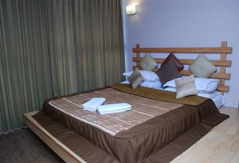 호텔 Maneck Residency