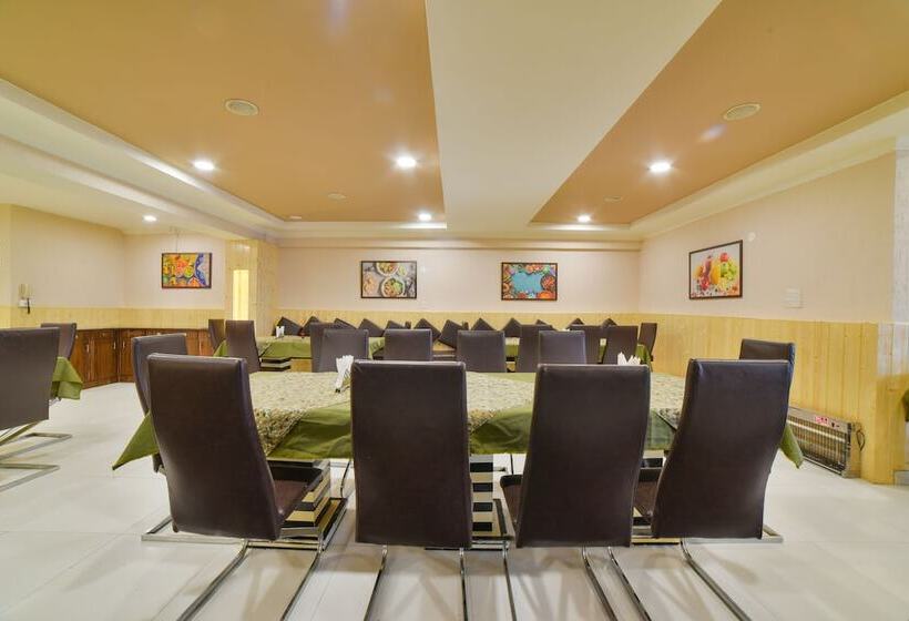 호텔 Mint Tarika Resort