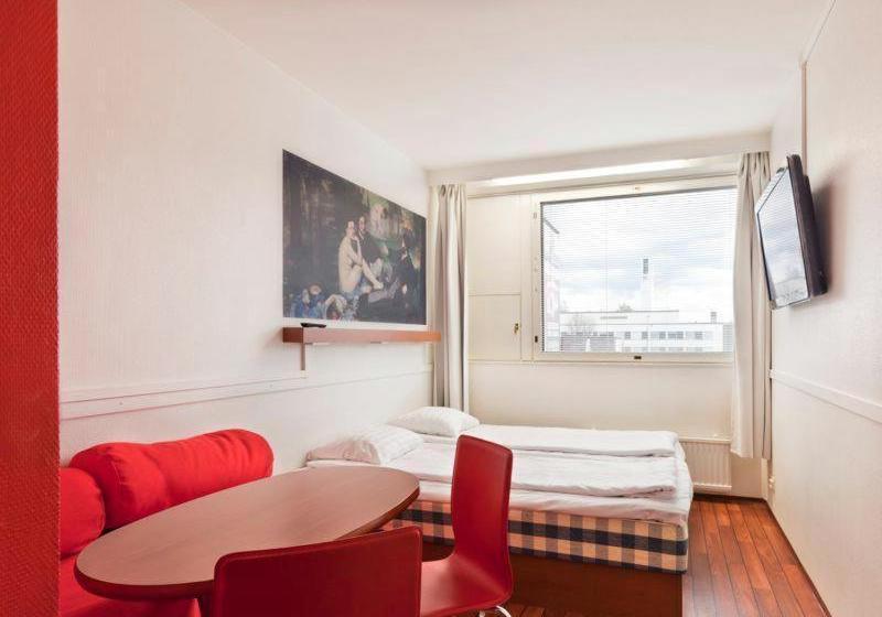 酒店 Omena Seinäjoki