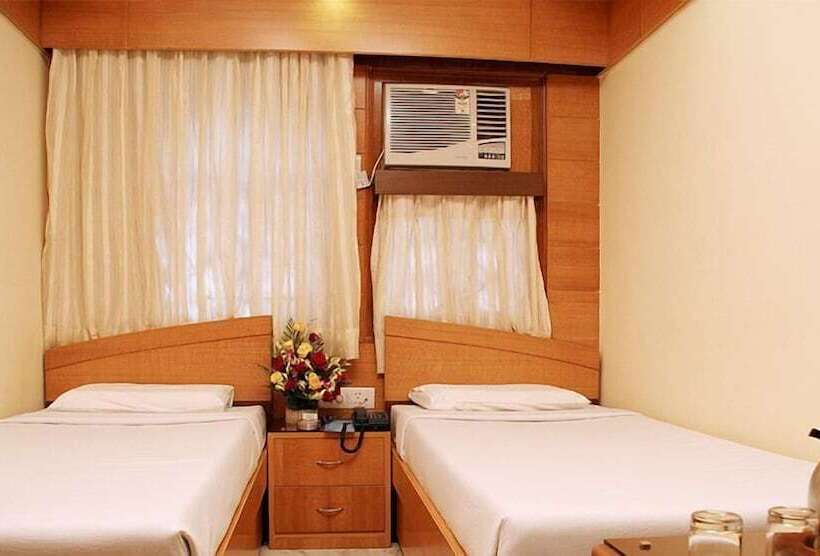 هتل Pan Asia International