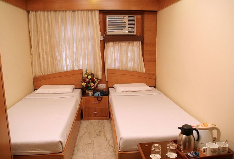 هتل Pan Asia International