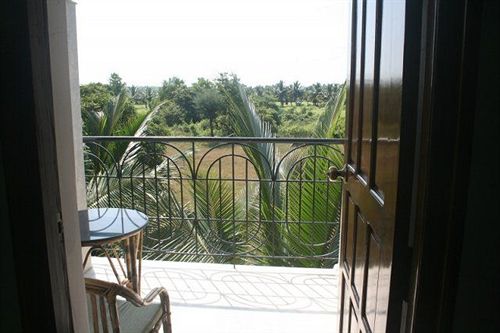 בית מלון כפרי Pande Residency