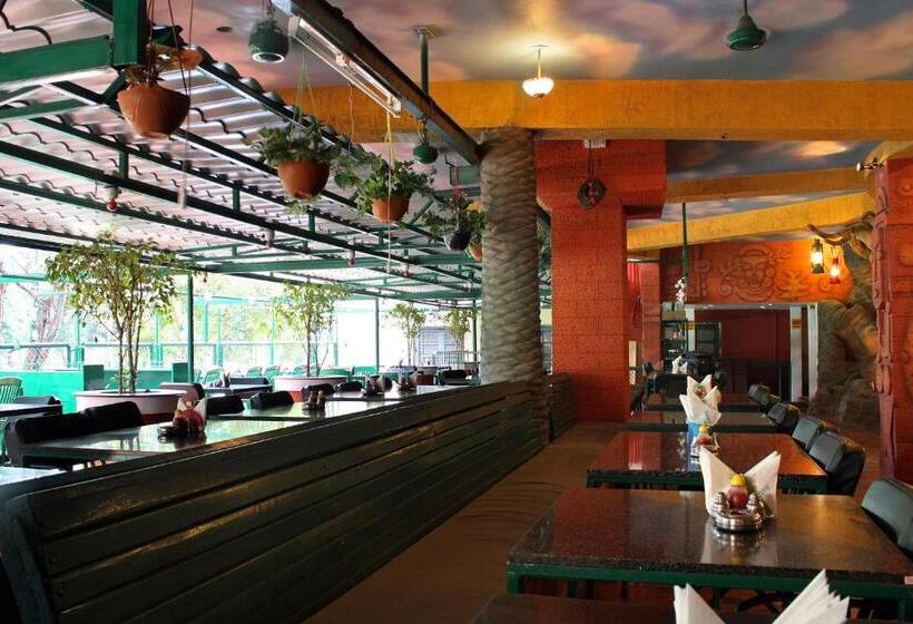 בית מלון כפרי Parklane