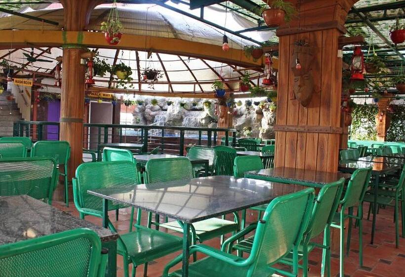 בית מלון כפרי Parklane