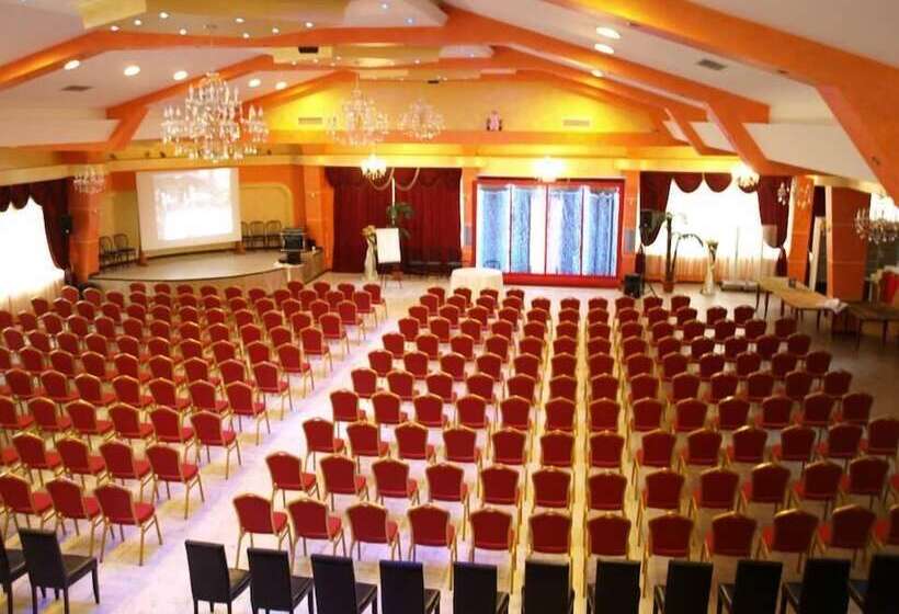 فندق La Sura Getilor