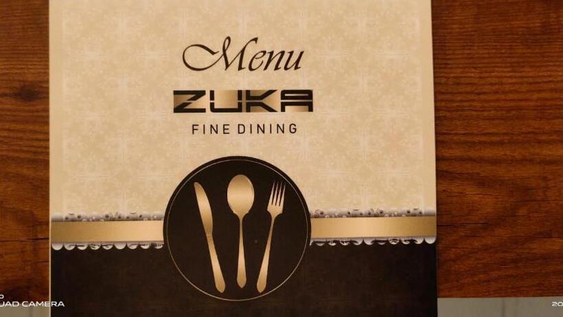 ホテル Preethi Classic Towers