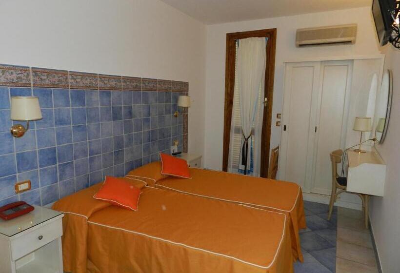 Отель Punta Mesco