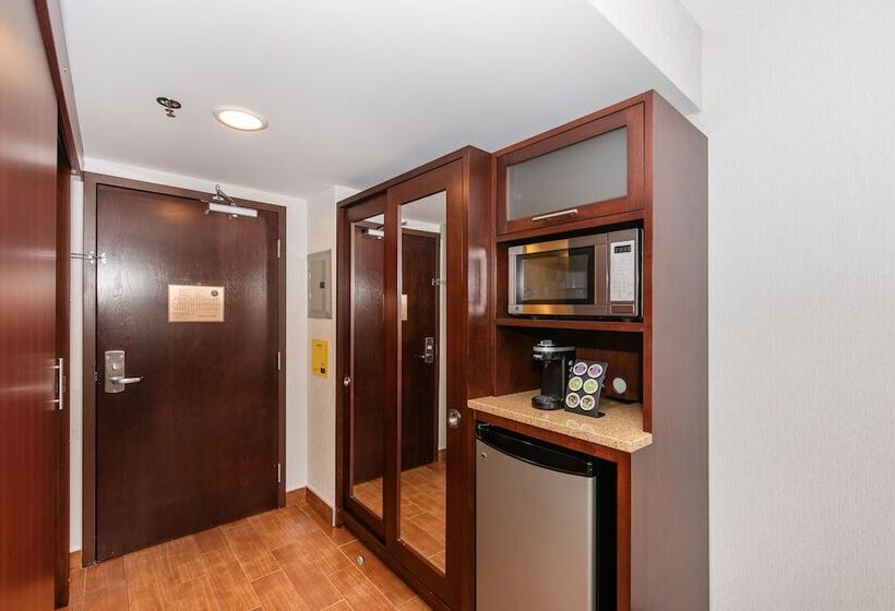 فندق Quality Inn & Suites