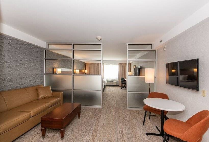 فندق Quality Inn & Suites