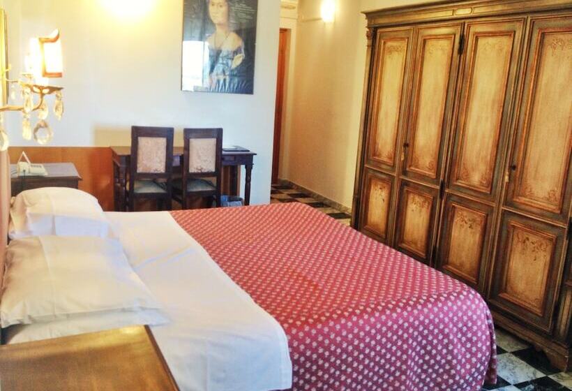 فندق Raffaello   Self Check In Free