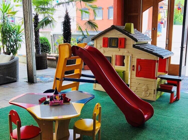 בית מלון כפרי Römer