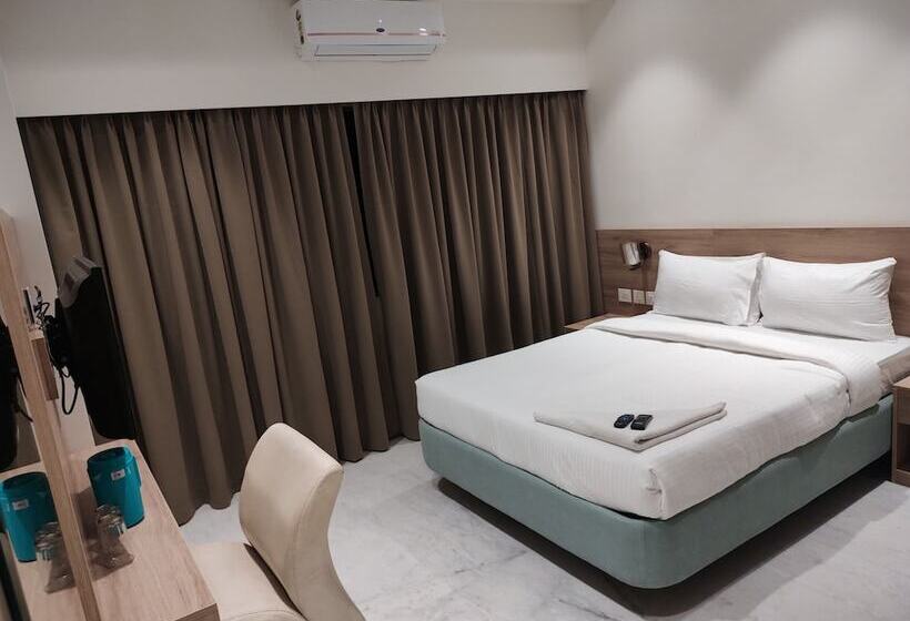 ホテル Royal Paris