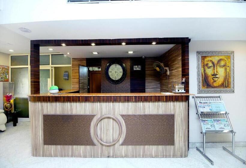 ホテル Sanjog International