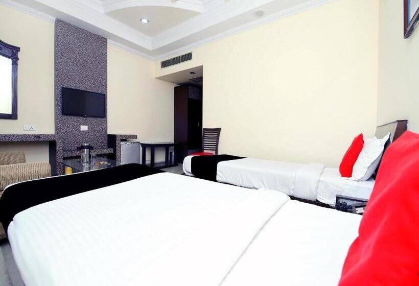 ホテル Sanjog International