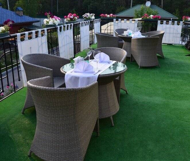 בית מלון כפרי Seasons Spa Boutique