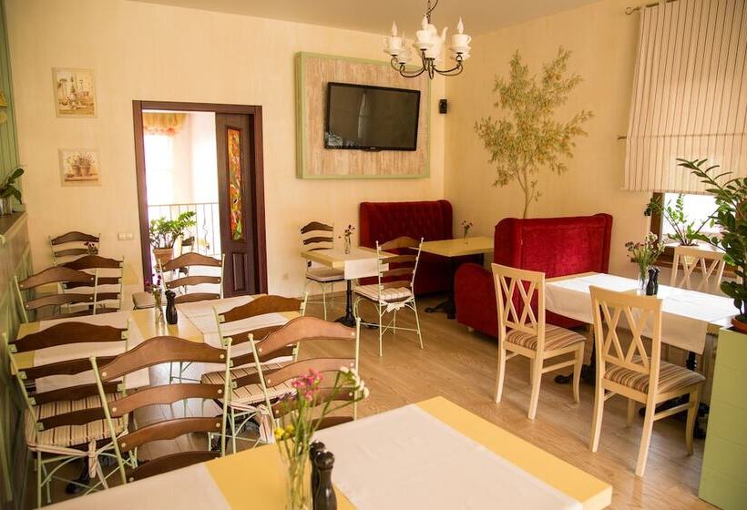 בית מלון כפרי Seasons Spa Boutique