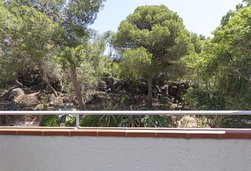 ホテル Simius Playa