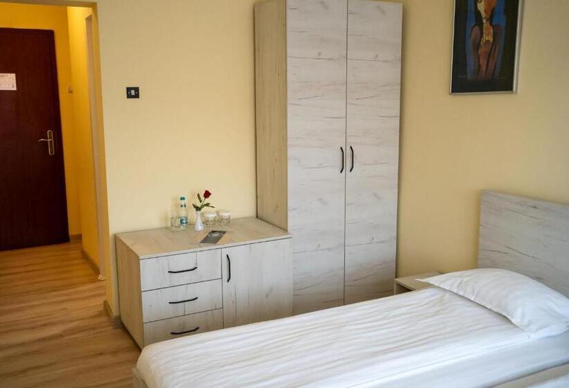 Отель Sport B90