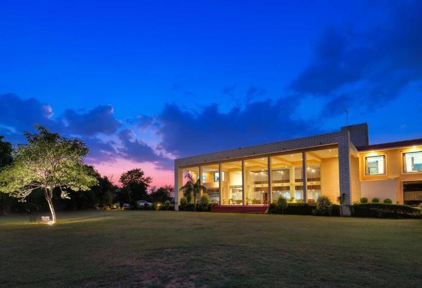 בית מלון כפרי Spree Jungle Vilas Resort Ranthambore