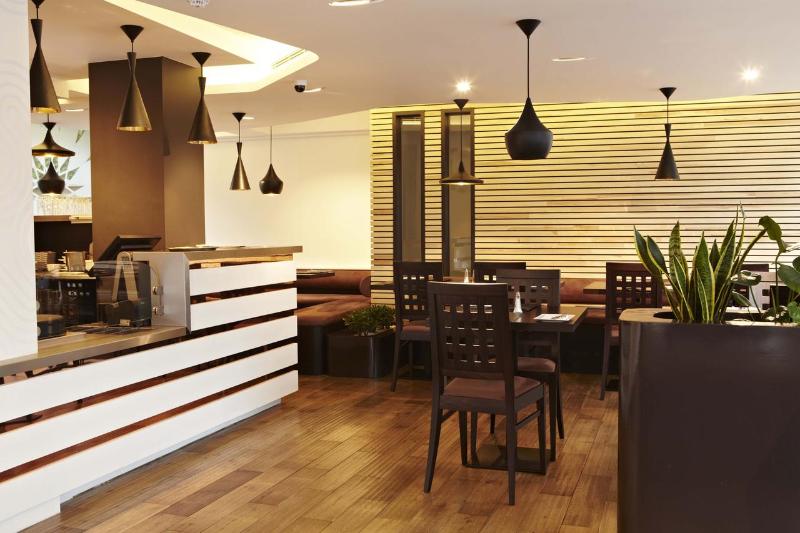 هتل The Whitechapel