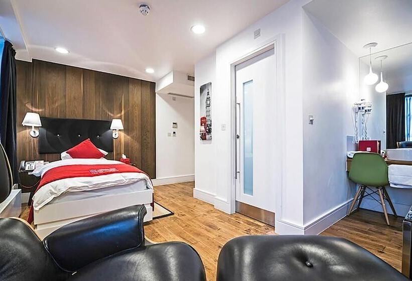 هتل The Whitechapel