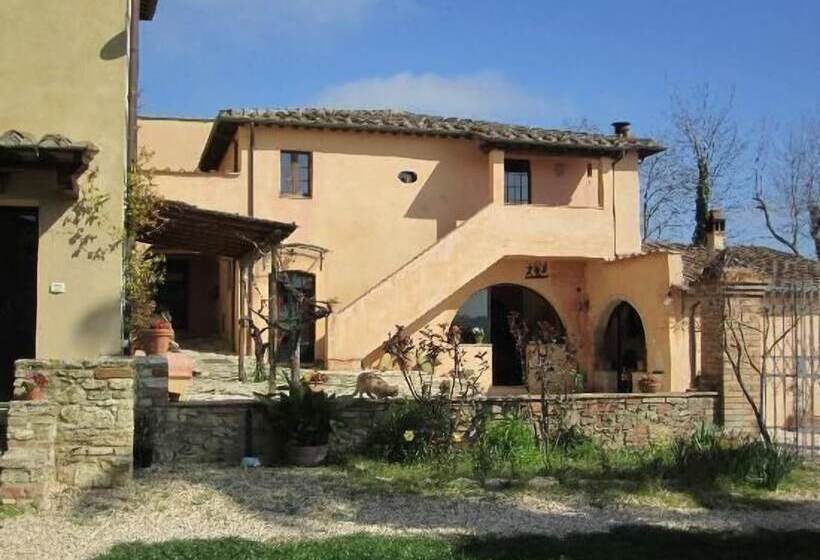 호텔 Torraccia Di Chiusi Agriturismo Relais