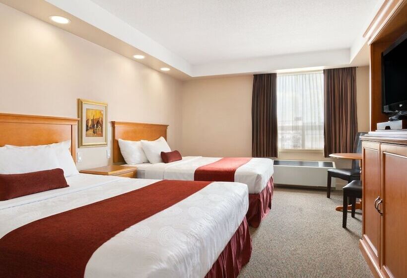 בית מלון כפרי Travelodge By Wyndham Spruce Grove