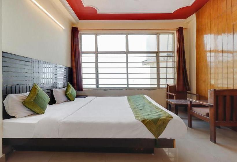 בית מלון כפרי Treebo Mayur, Mall Road