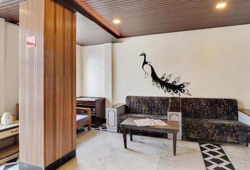 בית מלון כפרי Treebo Mayur, Mall Road