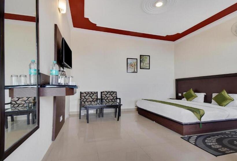 בית מלון כפרי Treebo Mayur, Mall Road