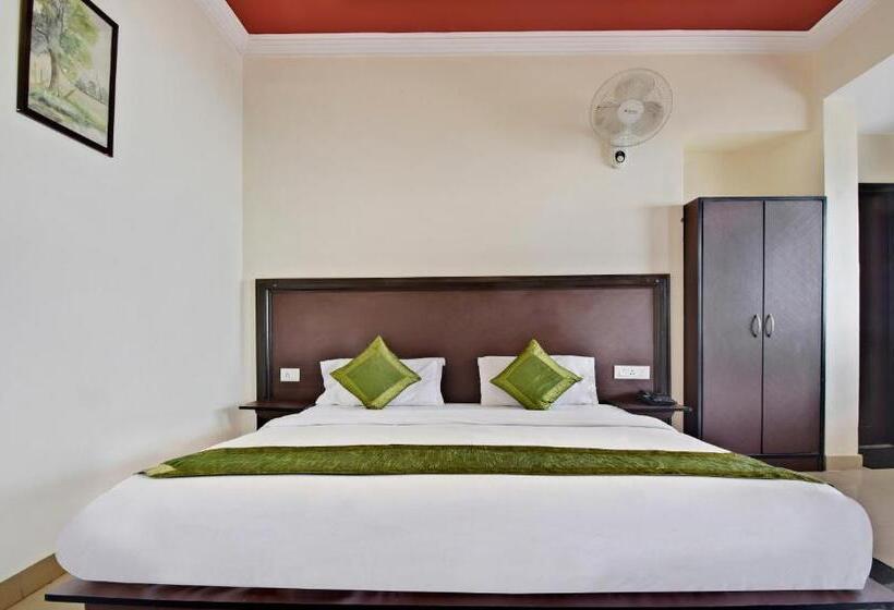 فندق Treebo Mayur, Mall Road
