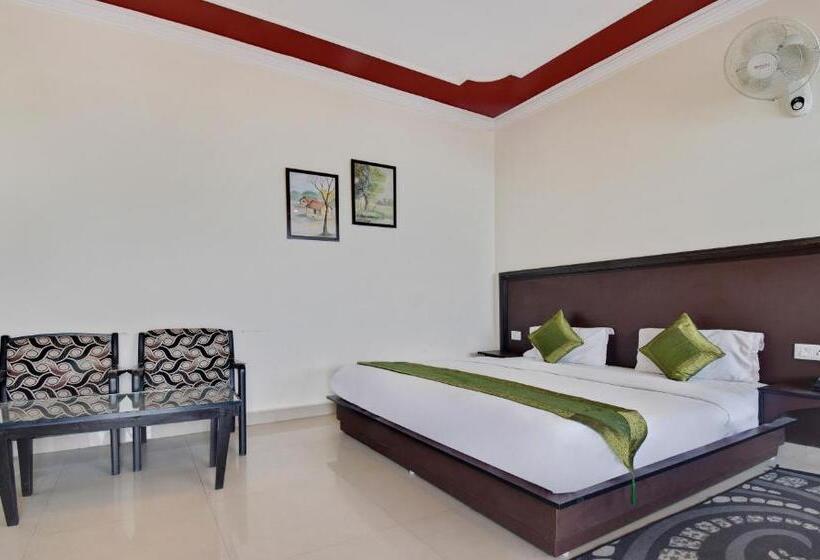 בית מלון כפרי Treebo Mayur, Mall Road