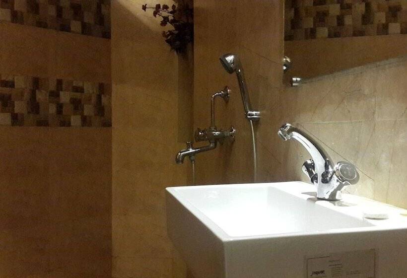 酒店 Varuna Varanasi