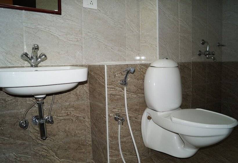 ホテル Vinayaga Inn By Poppys Ooty