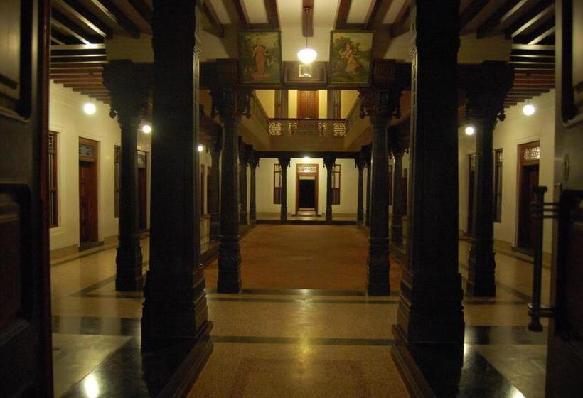 Отель Visalam Chettinad Palace   A Cgh Earth Experience