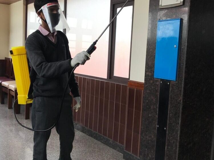 호텔 Vishnu Palace