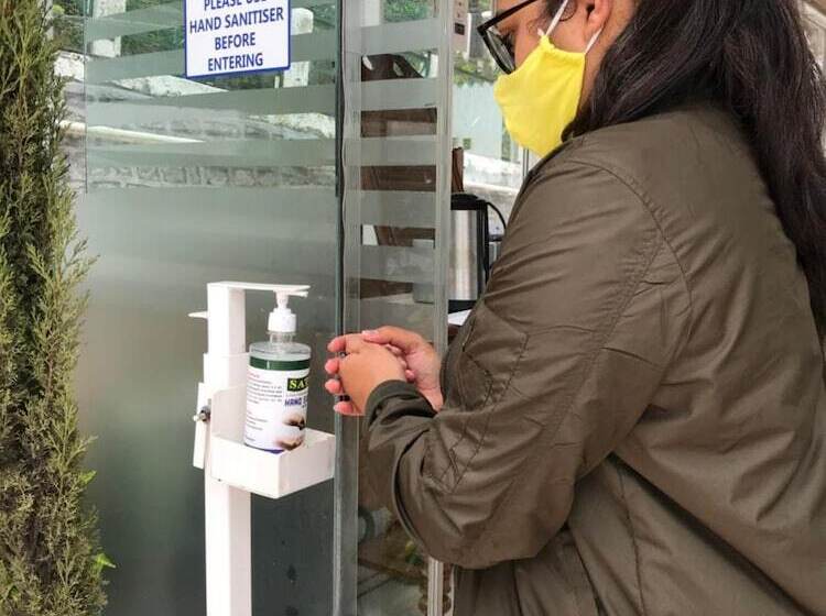 호텔 Vishnu Palace