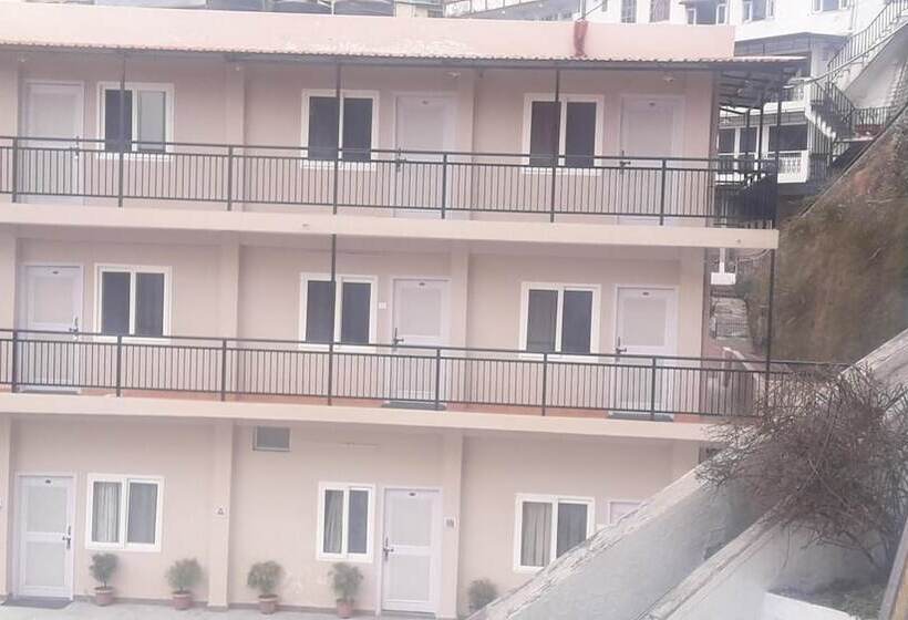 호텔 Vishnu Palace