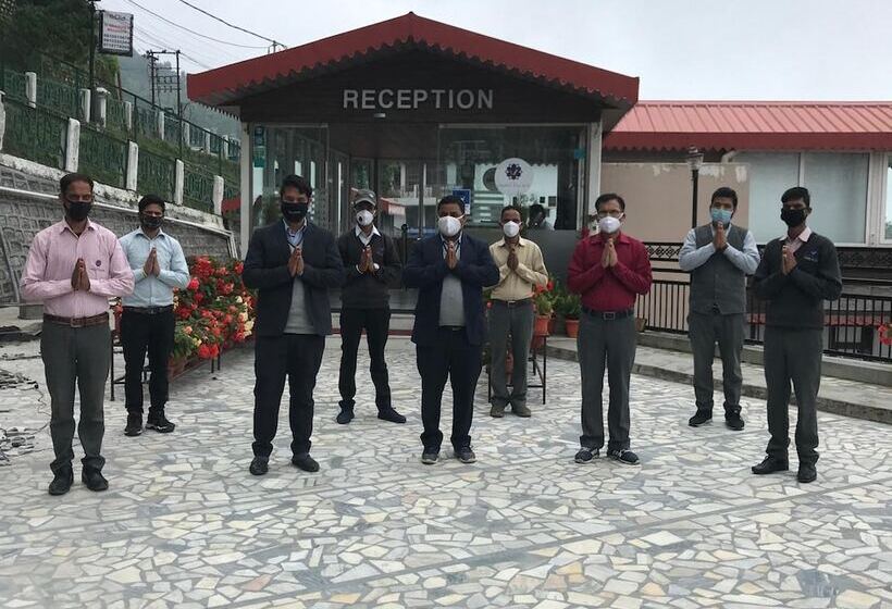 호텔 Vishnu Palace