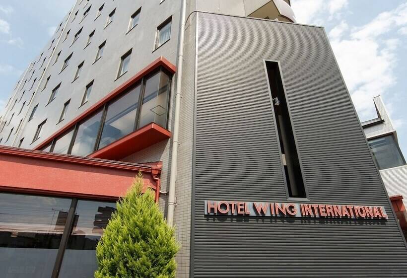 בית מלון כפרי Wing International Sagamihara