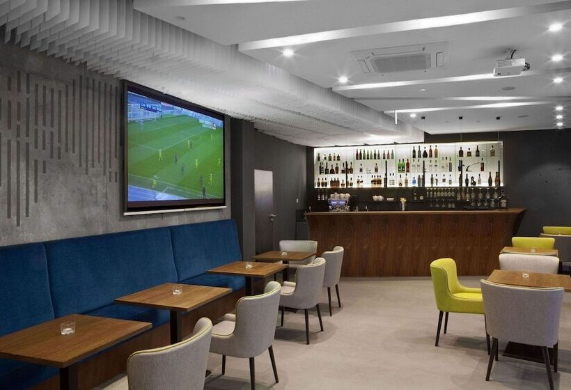 Отель Witkowski Warsaw Airport