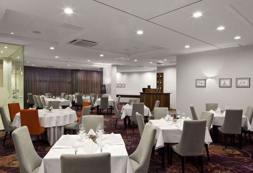 Отель Witkowski Warsaw Airport