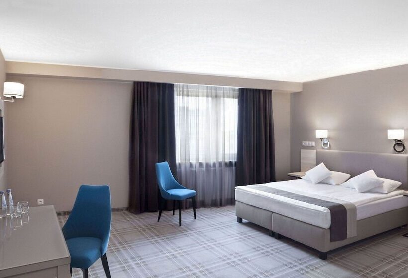 هتل Witkowski Warsaw Airport