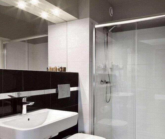 Отель Witkowski Warsaw Airport