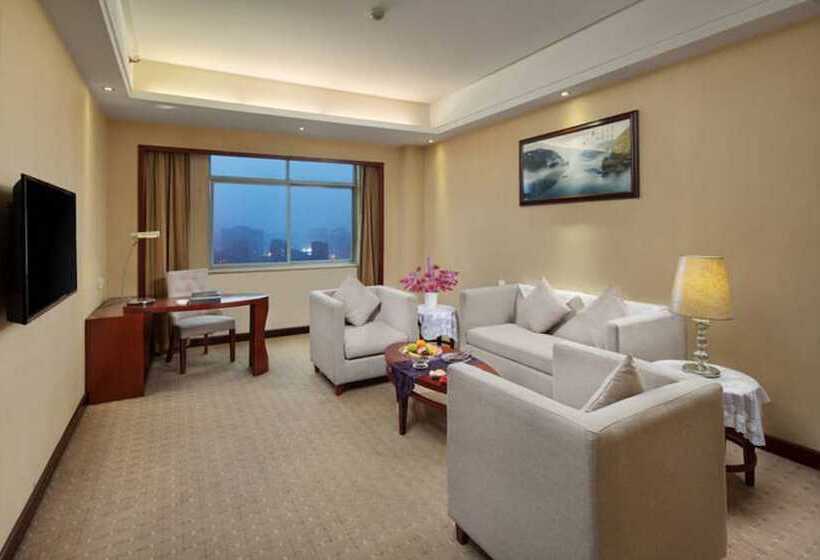 בית מלון כפרי Yiyang Huatian