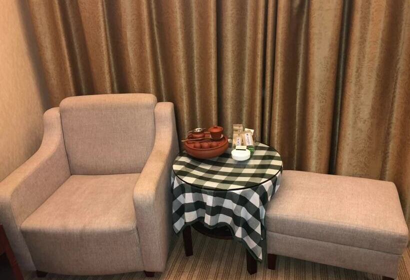 בית מלון כפרי Yiyang Huatian