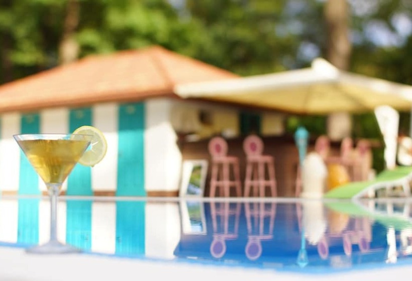 بنسيون Nasha Dacha Country Estate