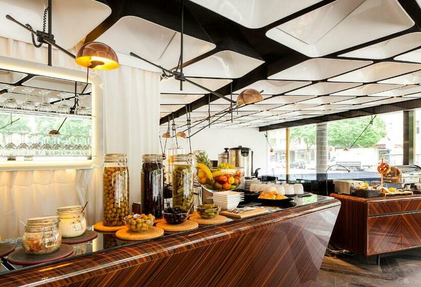 Quentin Boutique Hotel