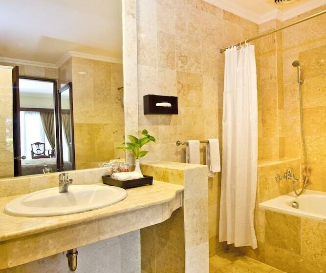 אתר נופש Kumala Pantai